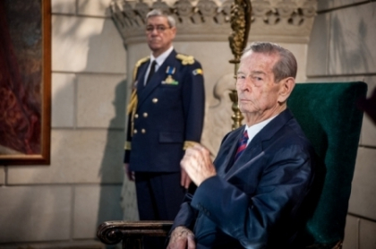 Romanii din Republica Moldova, felicitati cu ocazia Craciunului de Regele Mihai Romanii din Republica Moldova, felicitati cu ocazia Craciunului de Regele Mihai