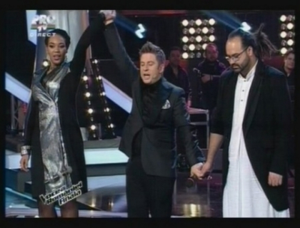 Julie Mayaya este Vocea Romaniei! A castigat marele premiu de 100 de mii de euro Julie Mayaya este Vocea Romaniei! A castigat marele premiu de 100 de mii de euro