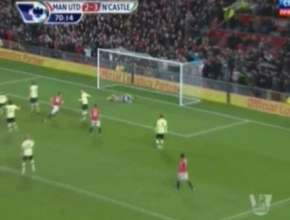 Un nou meci de milioane in Anglia! Manchester United a invins in ultimul minut cu 4 la 3 formatia Newcastle Un nou meci de milioane in Anglia! Manchester United a invins in ultimul minut cu 4 la 3 formatia Newcastle