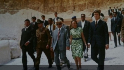 FASHIONISTA - COMUNISTA. Elena Ceausescu prefera Chanel, ii placeau blanurile si avea consilier de imagine FASHIONISTA - COMUNISTA. Elena Ceausescu prefera Chanel, ii placeau blanurile si avea consilier de imagine