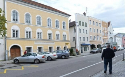 Prezenta lui HITLER a blestemat un imobil din Austria. Primaria nu stie cum sa gestioneze situatia
