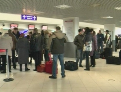 Sute de moldoveni stau blocati in Italia! La Chisinau mai multe curse au intarziat. Ce a declansat haosul Sute de moldoveni stau blocati in Italia! La Chisinau mai multe curse au intarziat. Ce a declansat haosul