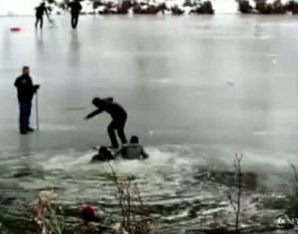 Au mers la patinaj pe un lac inghetat, insa ce a urmat a starnit panica si disperare