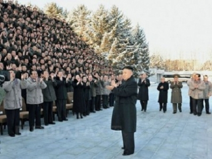 Contrastele din Coreea de Nord: Imaginile cu care tara este promovata si adevarul din spatele granitelor Contrastele din Coreea de Nord: Imaginile cu care tara este promovata si adevarul din spatele granitelor