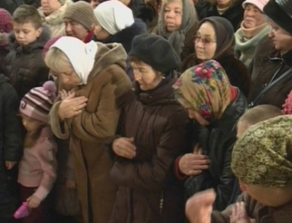Suparati pe Ghimpu si Chirtoaca. Un grup de preoti le cer liberalilor sa-si ceara scuze. Vezi de ce