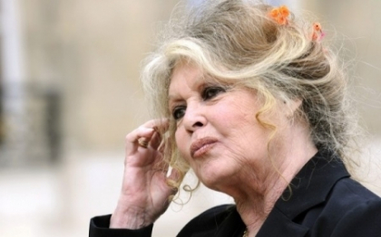Inca un scandal in Franta, dupa cel cu Depardieu. Brigitte Bardot ameninta ca se muta si ea in Rusia Inca un scandal in Franta, dupa cel cu Depardieu. Brigitte Bardot ameninta ca se muta si ea in Rusia