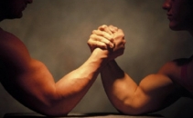 Barbati puternici si femei de fier! La campionatul Moldovei de armwrestling a paticipat si un italian de 67 de ani. VIDEO Barbati puternici si femei de fier! La campionatul Moldovei de armwrestling a paticipat si un italian de 67 de ani. VIDEO