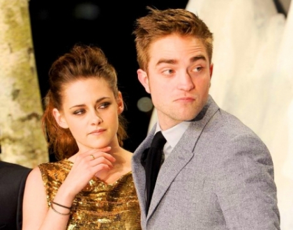 A venit randul ei sa se simta umilita. Ce i-a facut Robert Pattinson lui Kristen Stewart inainte de Craciun A venit randul ei sa se simta umilita. Ce i-a facut Robert Pattinson lui Kristen Stewart inainte de Craciun