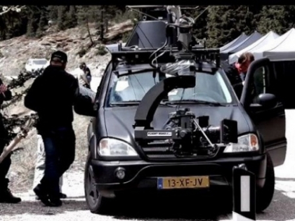 Cat costa un spot Porsche? 650.000 litri de apa si 5.000.000 de frunze. VIDEO Cat costa un spot Porsche? 650.000 litri de apa si 5.000.000 de frunze. VIDEO