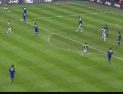 Au debutat cu stangul. Juventus Torino a pierdut pe teren propriu, iar Udinese a reusit sa dea lovitura Au debutat cu stangul. Juventus Torino a pierdut pe teren propriu, iar Udinese a reusit sa dea lovitura