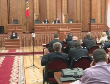 Mocanu: Dorin Recean si-a cumparat diploma de masterat! Ce spun deputatii despre omorul lui Paciu Mocanu: Dorin Recean si-a cumparat diploma de masterat! Ce spun deputatii despre omorul lui Paciu