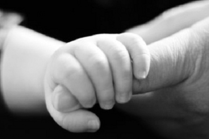 Si-a rapit nepotul de opt luni. O femeie din Ungheni, cercetata penal Si-a rapit nepotul de opt luni. O femeie din Ungheni, cercetata penal