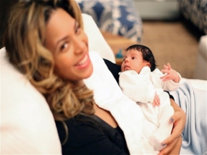Asa rasfat mai rar! Beyonce i-a daruit fetitei sale o papusa de 80 de mii de dolari - FOTO Asa rasfat mai rar! Beyonce i-a daruit fetitei sale o papusa de 80 de mii de dolari - FOTO