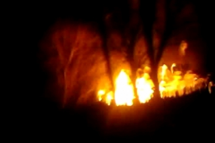 Incendiu de proportii la Straseni! Acoperisul unei case, mistuit in totalitate de flacari. VIDEO Incendiu de proportii la Straseni! Acoperisul unei case, mistuit in totalitate de flacari. VIDEO