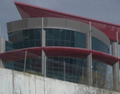 Atentat cu bomba intr-un complex comercial din Atena