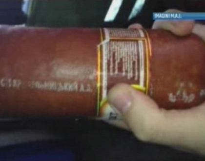 Produse alimentare si bauturi alcoolice cu termen expirat si fara acte de provenienta, confiscate Produse alimentare si bauturi alcoolice cu termen expirat si fara acte de provenienta, confiscate