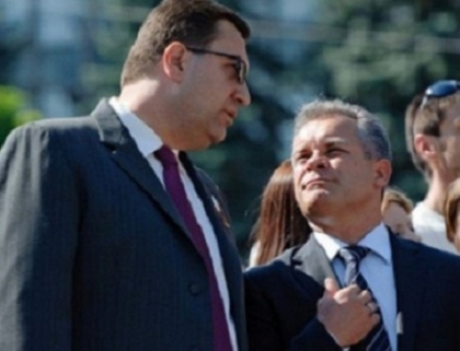 Comunistii vor inca o sedinta extraordinara a Parlamentului: Pe ordinea de zi, demisia lui Lupu si Plahotniuc