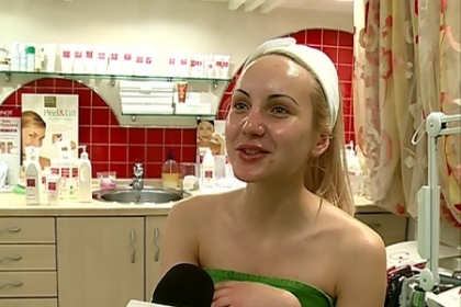 Katalina Rusu, in vizita la cosmetolog. Ce si-a facut vedeta - VIDEO Katalina Rusu, in vizita la cosmetolog. Ce si-a facut vedeta - VIDEO
