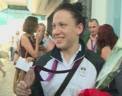 Azerii au pus ochii pe Cristina Iovu! Va accepta sau nu halterofila sa reprezinte aceasta tara la competitii Azerii au pus ochii pe Cristina Iovu! Va accepta sau nu halterofila sa reprezinte aceasta tara la competitii