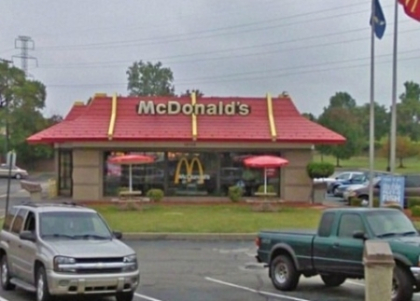Despagubiri de 700 de mii de dolari platite de McDonald\'s unor musulmani care s-au simtit pacaliti Despagubiri de 700 de mii de dolari platite de McDonald\'s unor musulmani care s-au simtit pacaliti