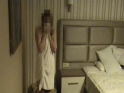 Trei proxeneti, printre care doi israelieni si o moldoveanca, retinuti de oamenii legii. VIDEO  