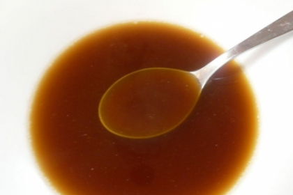 Retete de baza: Cum sa prepari fond brun de vita, ingredientul care transforma orice sos Retete de baza: Cum sa prepari fond brun de vita, ingredientul care transforma orice sos