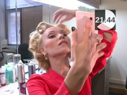 4 coafuri senzationale, in timp record. Olia Tira te invata cum sa ti le faci acasa - VIDEO
4 coafuri senzationale, in timp record. Olia Tira te invata cum sa ti le faci acasa - VIDEO