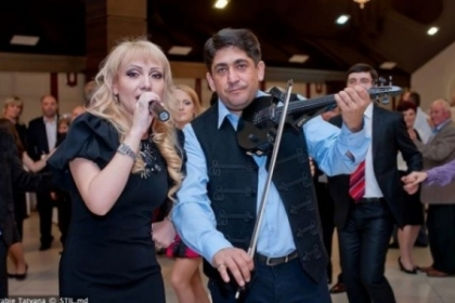 "Deja suntem oameni straini." Divortul Ochisanu - Botgros, finalizat! VIDEO
"Deja suntem oameni straini." Divortul Ochisanu - Botgros, finalizat! VIDEO