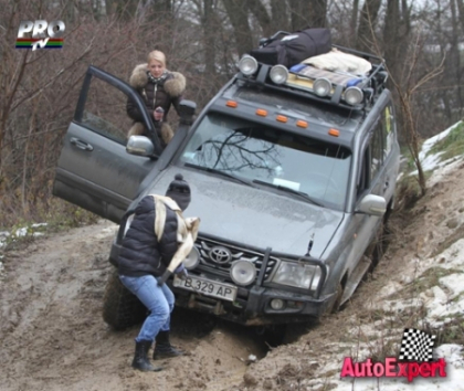 Raliul Dakar se poate muta cu usurinta la Durlesti! Cum a fost testat un Jeep pe offroad-ul de la noi Raliul Dakar se poate muta cu usurinta la Durlesti! Cum a fost testat un Jeep pe offroad-ul de la noi
