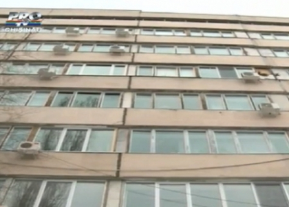 Medicul de la Sfanta Treime suferea de depresie. Edilul capitalei a dispus initierea unei anchete de serviciu Medicul de la Sfanta Treime suferea de depresie. Edilul capitalei a dispus initierea unei anchete de serviciu