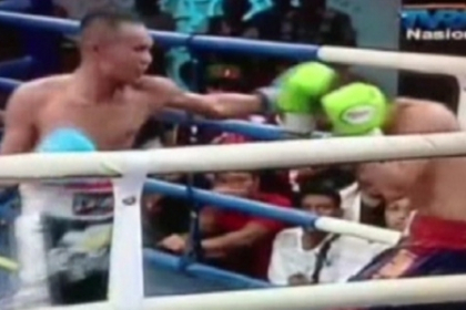 Tragedie in lumea box-ului. Un luptator din Indonezia a murit in urma mai multor lovituri la cap Tragedie in lumea box-ului. Un luptator din Indonezia a murit in urma mai multor lovituri la cap