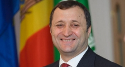 Filat se lauda pe o retea de socializare ca a primit o felicitare. Afla cine i-a trimis-o Filat se lauda pe o retea de socializare ca a primit o felicitare. Afla cine i-a trimis-o