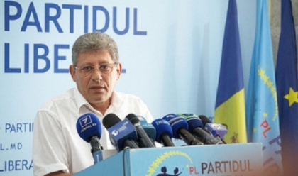 Ghimpu a gasit solutia rezolvarii conflictului din AIE: Sa vina altii si sa "ruleasaca". O sa fie mai bine! Ghimpu a gasit solutia rezolvarii conflictului din AIE: Sa vina altii si sa "ruleasaca". O sa fie mai bine!