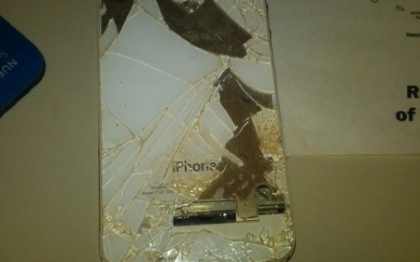 "Am crezut ca imi va exploda in fata" Cum s-a trezit o femeie din SUA ca iPhone-ul i se topeste