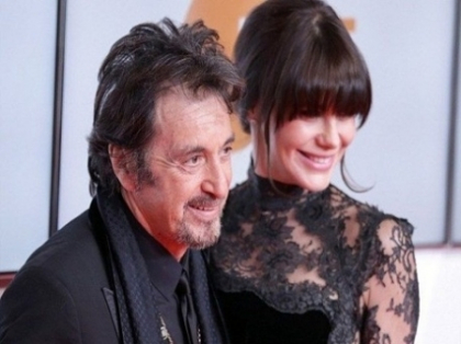 Cum s-a imbracat iubita lui Al Pacino pe covorul rosu. Rochia i-a uimit pana si pe fotografi - FOTO Cum s-a imbracat iubita lui Al Pacino pe covorul rosu. Rochia i-a uimit pana si pe fotografi - FOTO