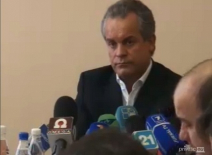 Plahotniuc, audiat de comisie: "Nu am fost informat despre incident si nu l-am cunoscut pe Sorin Paciu" Plahotniuc, audiat de comisie: "Nu am fost informat despre incident si nu l-am cunoscut pe Sorin Paciu"