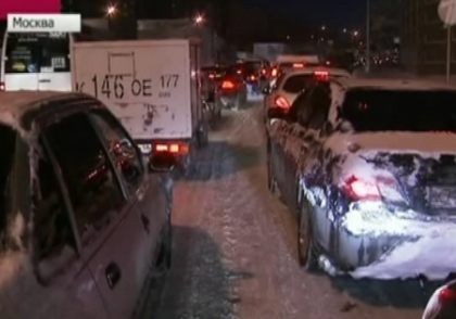 O furtuna de zapada a lovit centrul Rusiei! Moscova e sub nameti