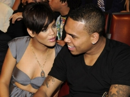 Chris Brown, abatut si cu lacrimi in ochi dupa o intalnire cu Rihanna! Vezi ce s-a intamplat - FOTO Chris Brown, abatut si cu lacrimi in ochi dupa o intalnire cu Rihanna! Vezi ce s-a intamplat - FOTO