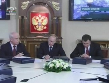 Vladimirii s-au intalnit la Sankt-Petersburg