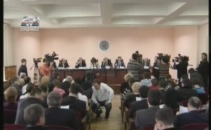 Sergiu Banari critica dur AIE: Barfesc ca babele de la piata Sergiu Banari critica dur AIE: Barfesc ca babele de la piata