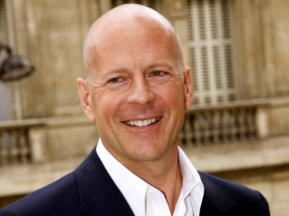 Bruce Willis, "ignorant, incoerent si tampit". De ce a fost desfiintat actorul de fani - VIDEO
