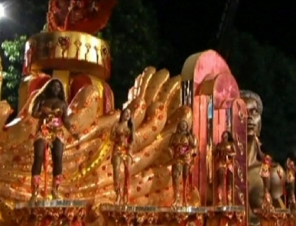 Rio de Janeiro, invadat de turisti. Cel mai spectaculos carnaval din lume a luat startul. VIDEO Rio de Janeiro, invadat de turisti. Cel mai spectaculos carnaval din lume a luat startul. VIDEO