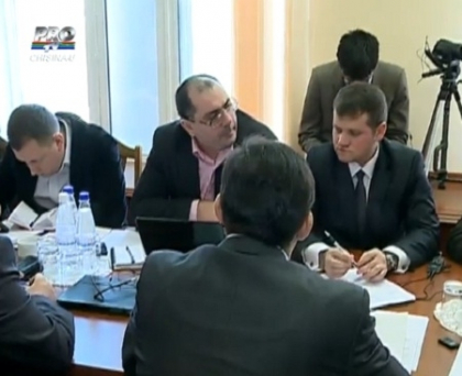 Audierile in cazul Sorin Paciu continua. Presedintele Parlamentului va raspunde la intrebarile deputatilor Audierile in cazul Sorin Paciu continua. Presedintele Parlamentului va raspunde la intrebarile deputatilor