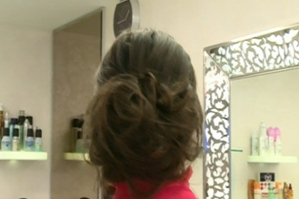Cum purtam parul iarna? 3 coafuri chic propuse de stilisti - VIDEO
