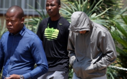 Cazul Oscar Pistorius: Impuscaturi la 3 dimineata, 10 minute de liniste si apoi iar impuscaturi