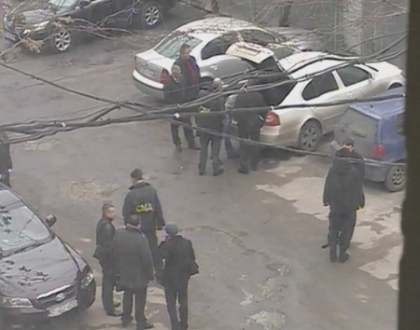 Seful de la FISC, Nicolae Vicol, retinut pentru 72 de ore! Ofiterii CNA au descins in biroul si casa acestuia Seful de la FISC, Nicolae Vicol, retinut pentru 72 de ore! Ofiterii CNA au descins in biroul si casa acestuia