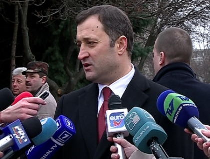 Filat: Perchezitiile au fost facute pentru a distrage atentia de la raportul comisiei Paciu. Ce spune Chetraru Filat: Perchezitiile au fost facute pentru a distrage atentia de la raportul comisiei Paciu. Ce spune Chetraru