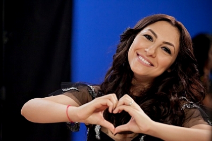 Prea sexy pentru biserica? Cum s-a imbracat Andra la botezul finutei sale, Maria - FOTO
Prea sexy pentru biserica? Cum s-a imbracat Andra la botezul finutei sale, Maria - FOTO
