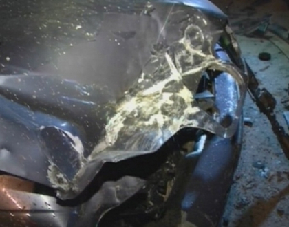Un BMW a lovit o masina si un microbuz pe strada Vasile Lupu. Soferul era beat Un BMW a lovit o masina si un microbuz pe strada Vasile Lupu. Soferul era beat