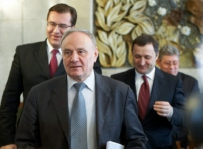 Timofti da asigurari : Saptamana aceasta voi avea o intalnire comuna cu liderii AIE Timofti da asigurari : Saptamana aceasta voi avea o intalnire comuna cu liderii AIE